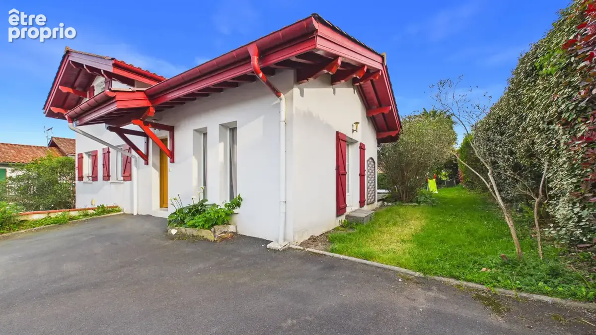 Larressore ? maison 157 m² ? 4 chambres ? sous-sol complet ? piscine - photo 9