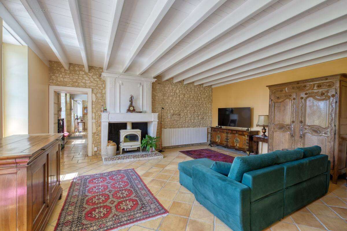 Maison à MIRAMBEAU
