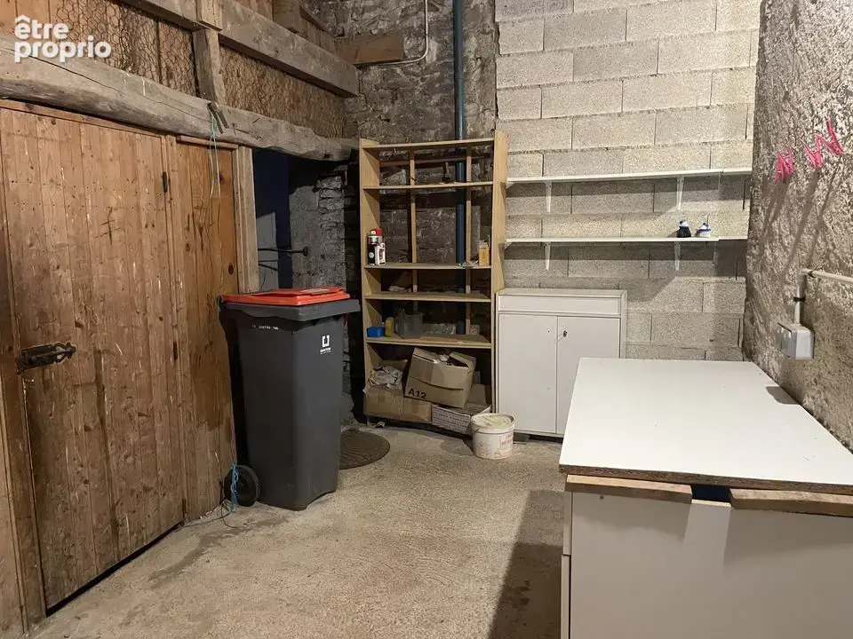 Maison rénovée avec garages et cour au calme à Baissey - photo 10