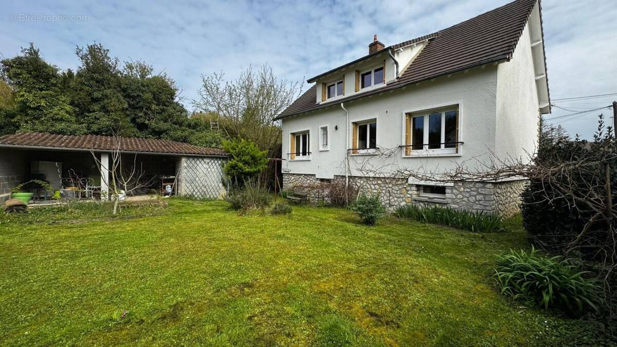 Maison à ETAMPES