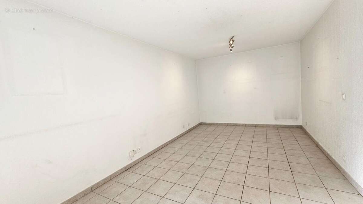 Appartement à LE LUC