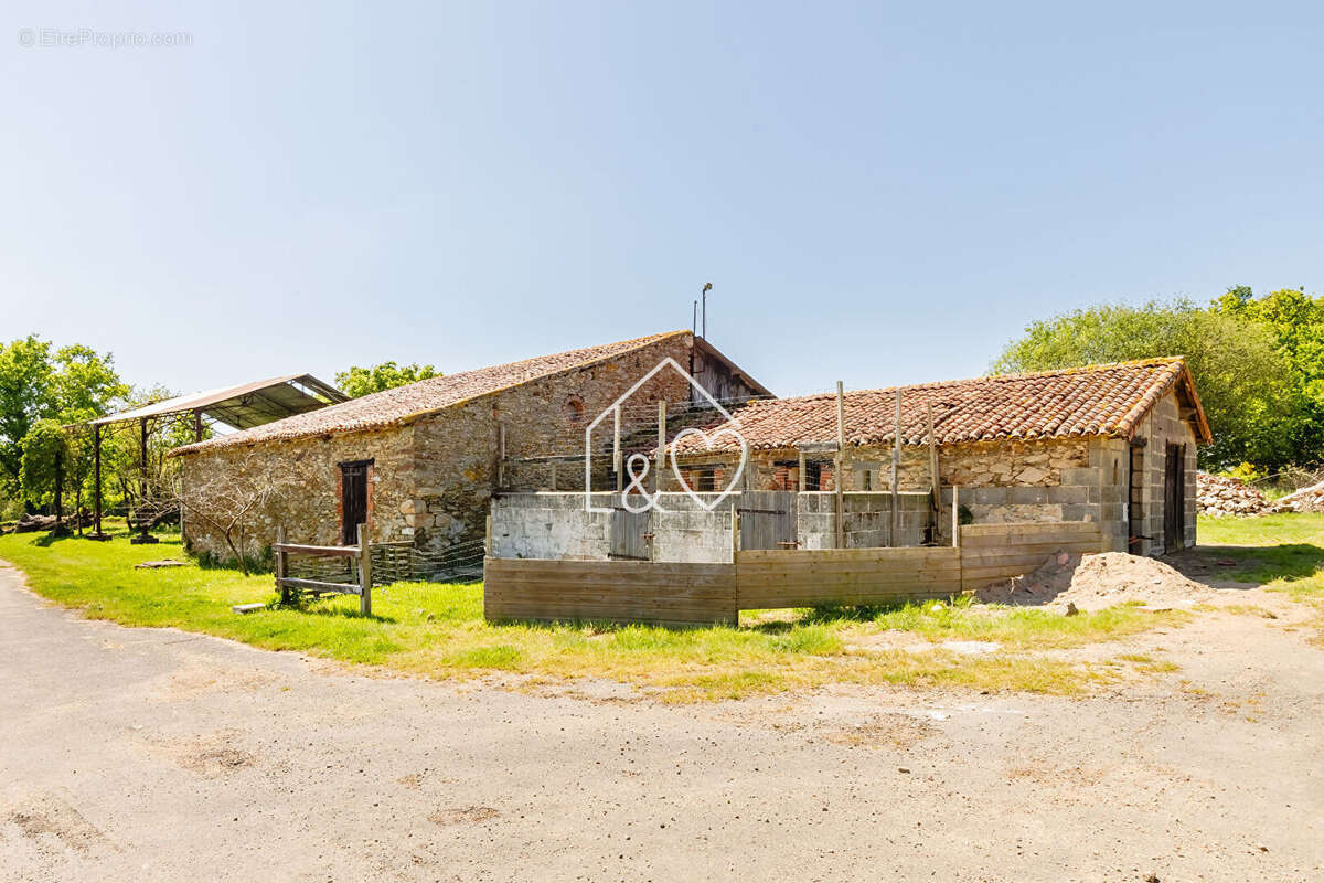 Maison à DOMPIERRE-SUR-YON