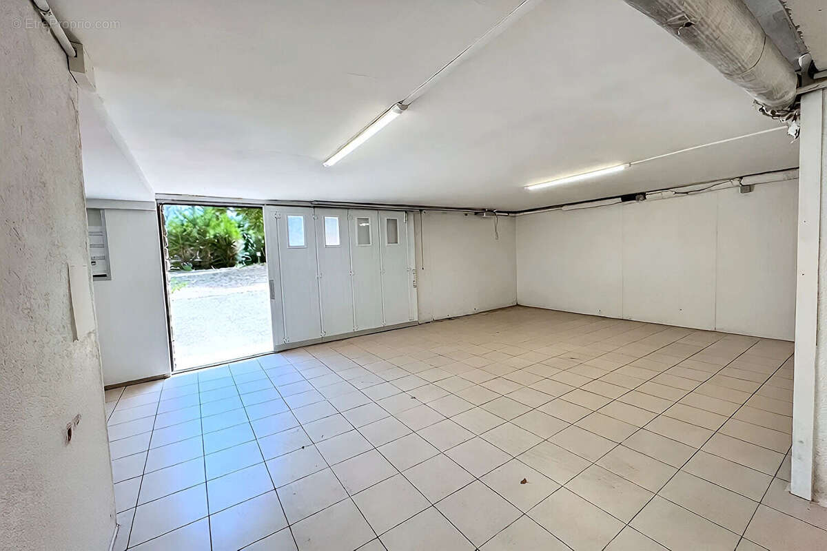 Maison rénovée sur sous-sol semi enterré, 4 chambres proche commerces - photo 12