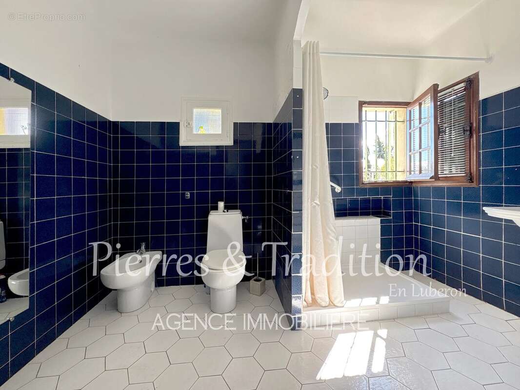 Exclusivité ! Maison avec terrain attenant et piscine dans quartier calme de Reillanne - photo 9