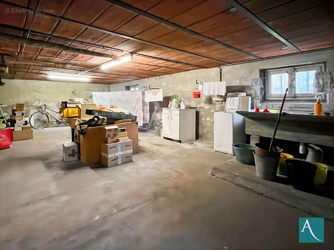 EXCLUSIVITÉ L'ADRESSE ÉTAMPES - Élégante meulière de caractère en coeur de ville - photo 9