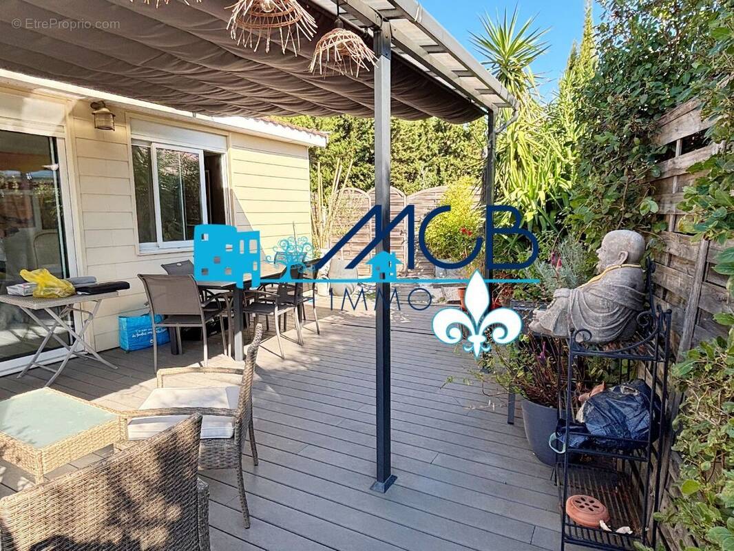 Maison à ROQUEBRUNE-SUR-ARGENS