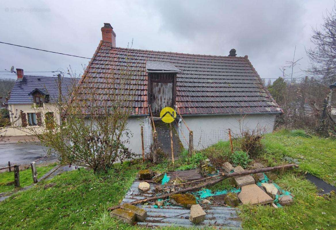 Maison à JOUET-SUR-L&#039;AUBOIS