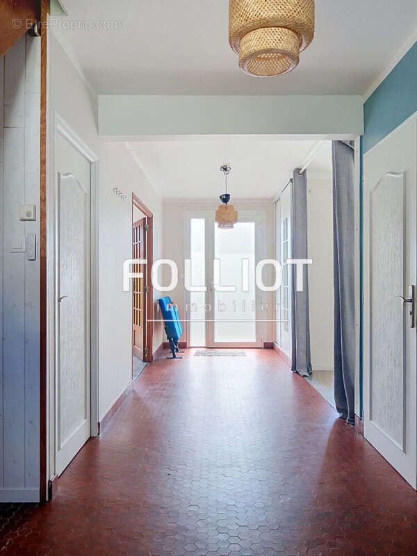 A VENDRE Maison Saint Lo                                                             7 pièce(s) - photo 8