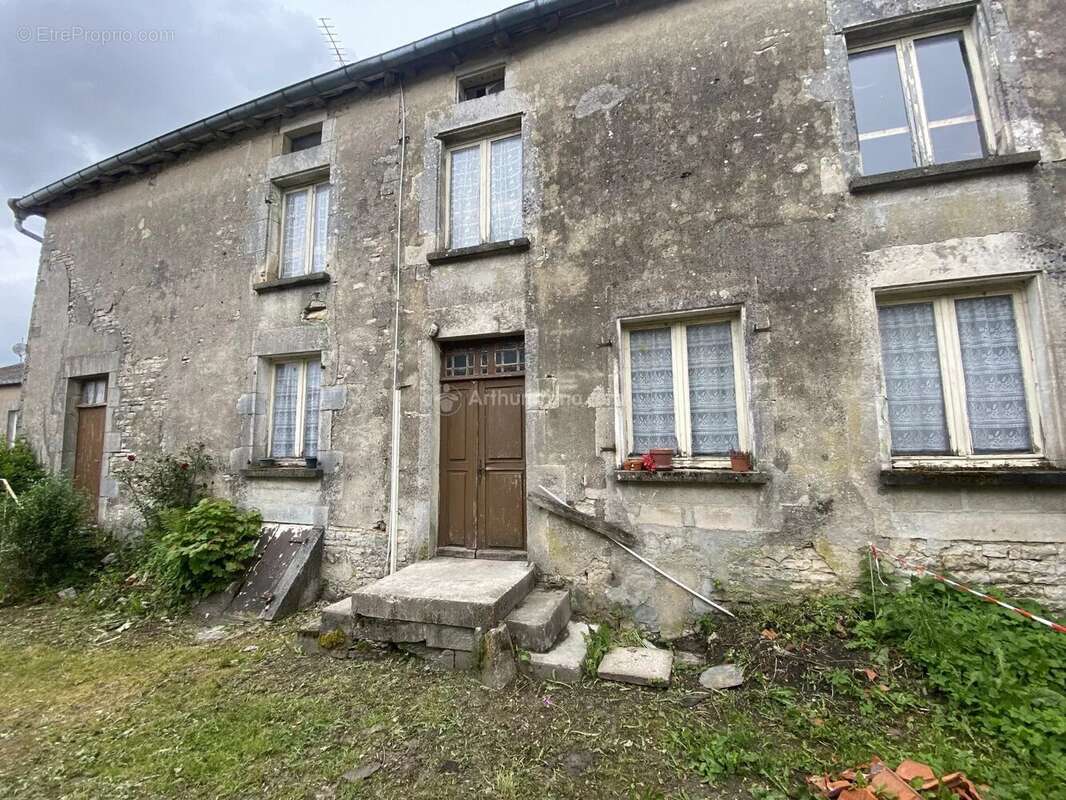 Appartement à LEURVILLE