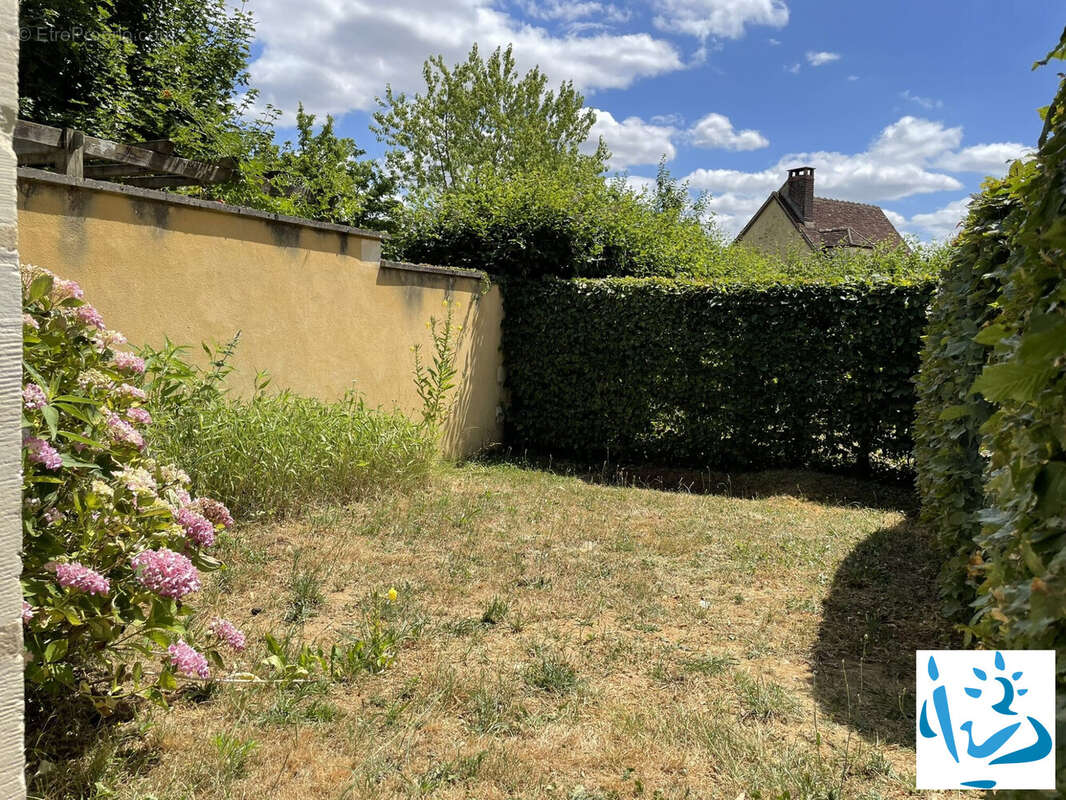 Maison 34 m² à La Chapelle-Montligeon  - photo 2