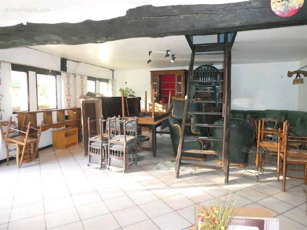 Maison à MARCILLY-LA-CAMPAGNE