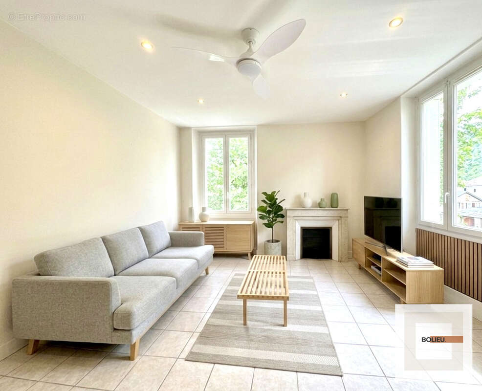 Appartement à SASSENAGE