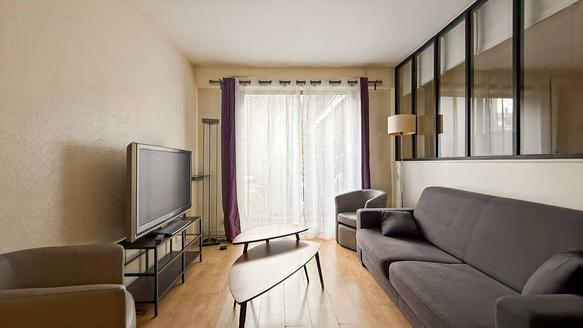 Appartement à NEUILLY-SUR-SEINE