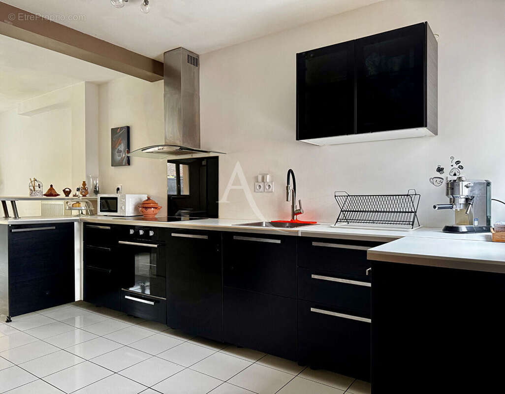 Maison à NEUILLY-SUR-MARNE