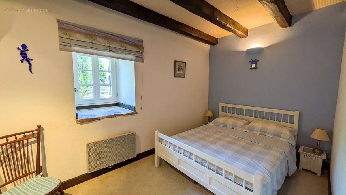 Maison en pierre de 4 chambres avec piscine et vue panoramique – Aubazine, Corrèze - photo 9