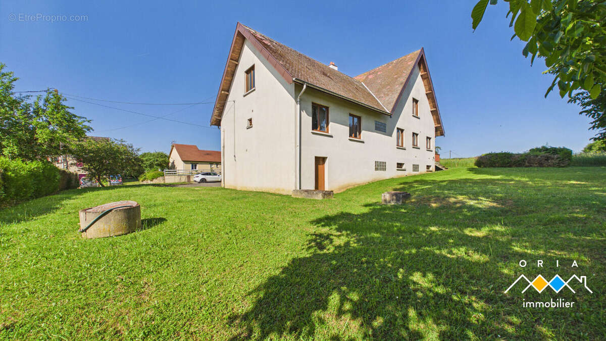 Maison à VELAINE-SOUS-AMANCE