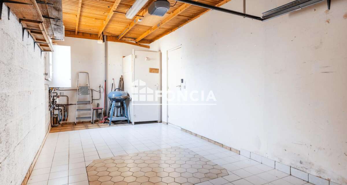 LE PELLERIN / CHÊNE VERT : maison T4 de plain-pied de 102 m2 avec 3 chambres, terrasse, garage et jardin sur parcelle de 525 m2, - photo 13