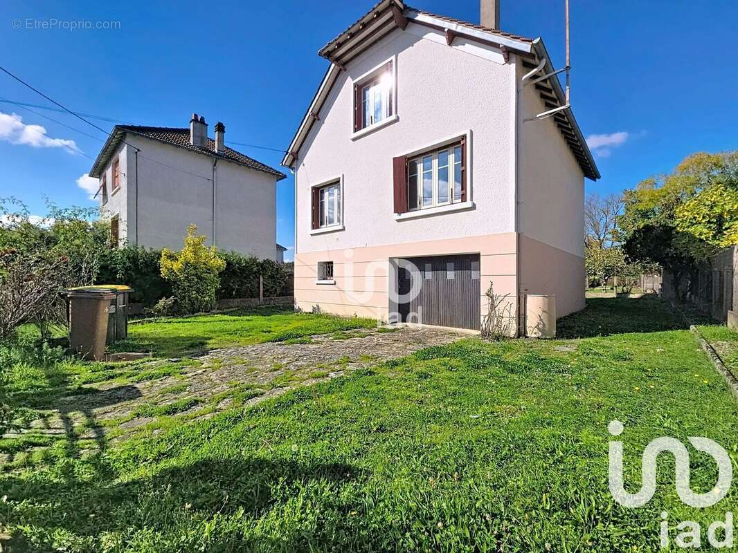 Photo 2 - Maison à VIERZON