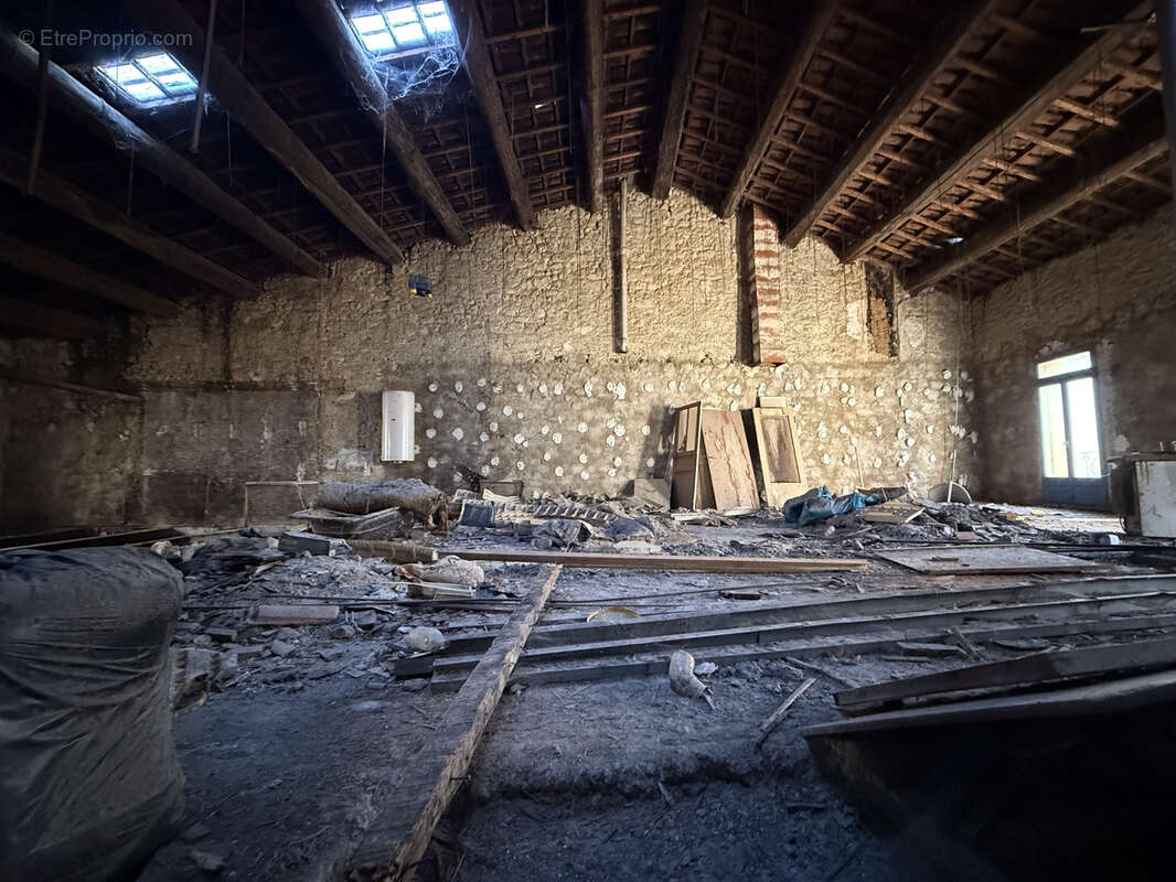 A Vendre Mur et Fond de commerce à Lespignan - photo 8