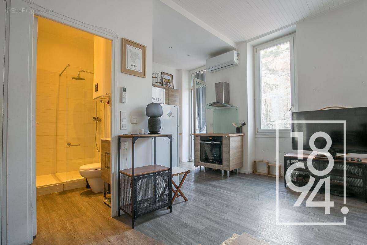 Appartement à MARSEILLE-6E