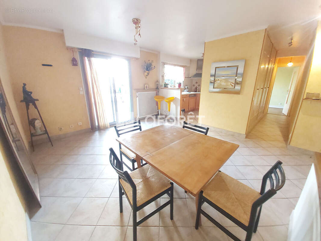 Appartement Villemomble 3 pièce(s) 72 m2 - photo 2