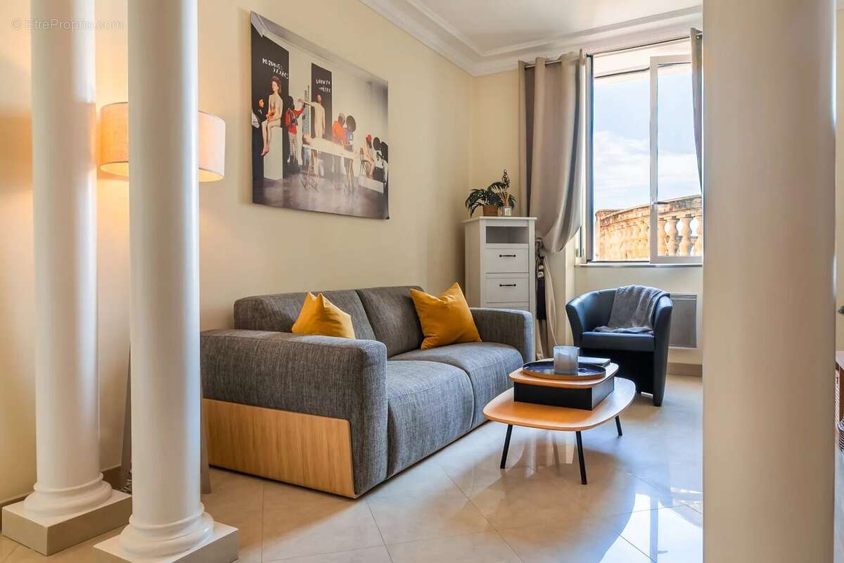 Appartement à BEAUSOLEIL