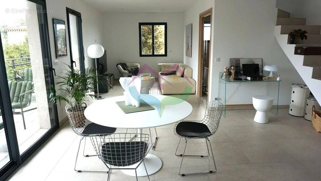 Appartement à SAINT-RAPHAEL