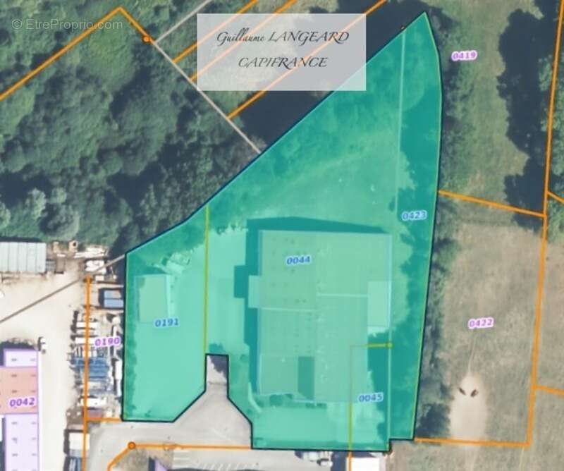 Commerce à IZERNORE