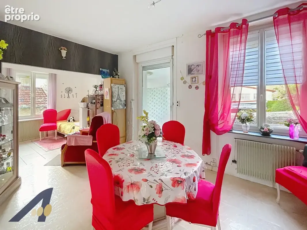 Charmante maison avec jardin, terrasse et grand garage dans un secteur recherché - photo 4