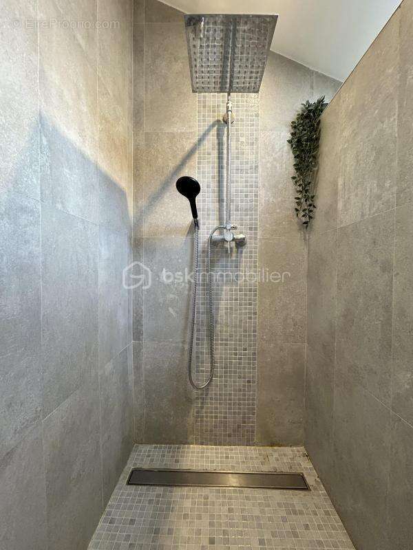 Maison à LE PONT-DE-CLAIX