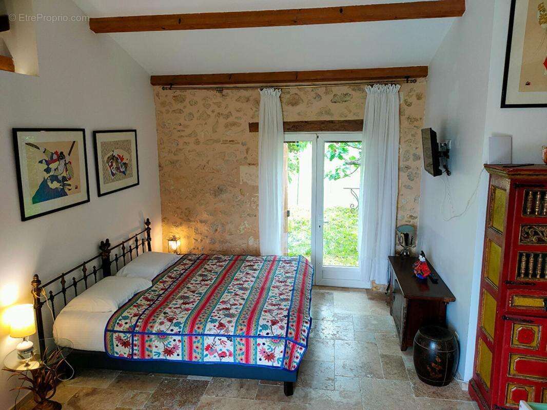 Maison à MONTUSSAN