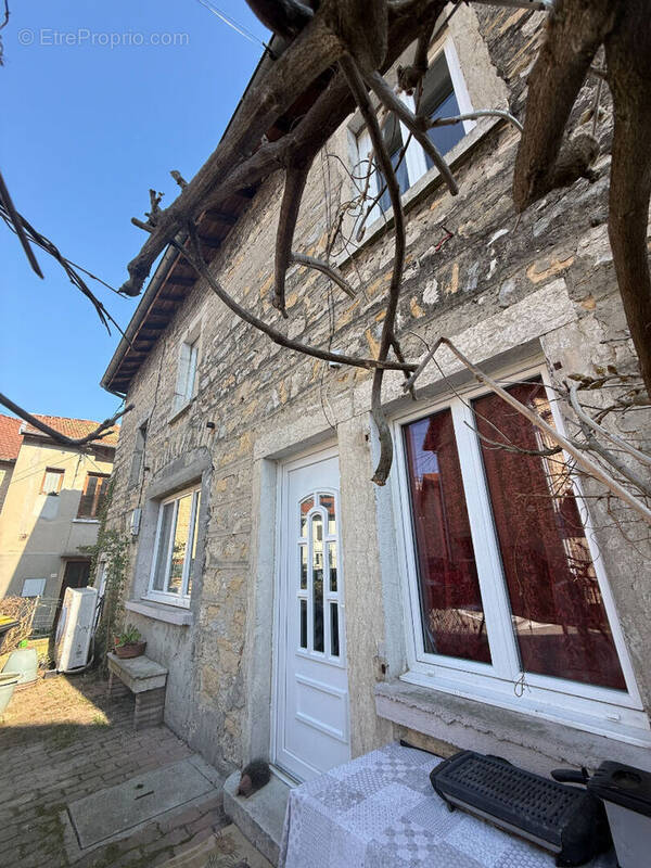 Maison à TREPT