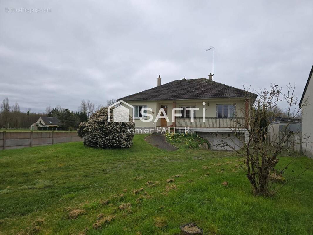 Photo 1 - Maison à MEZIERES-EN-BRENNE