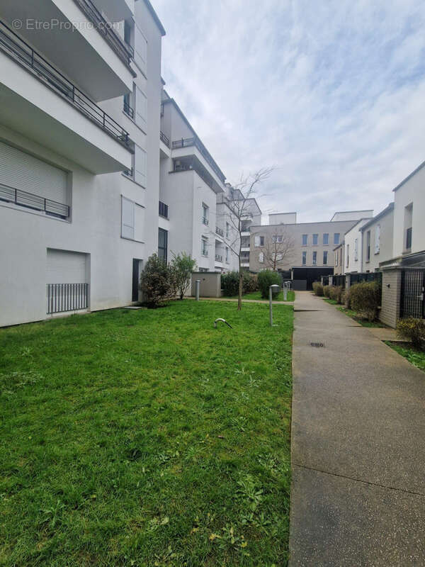 Appartement à STAINS