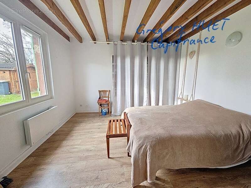 Maison à GIVERVILLE