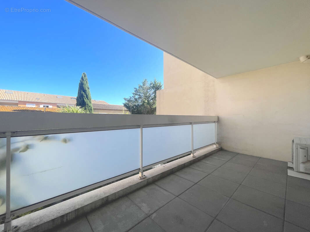 Appartement à COGOLIN