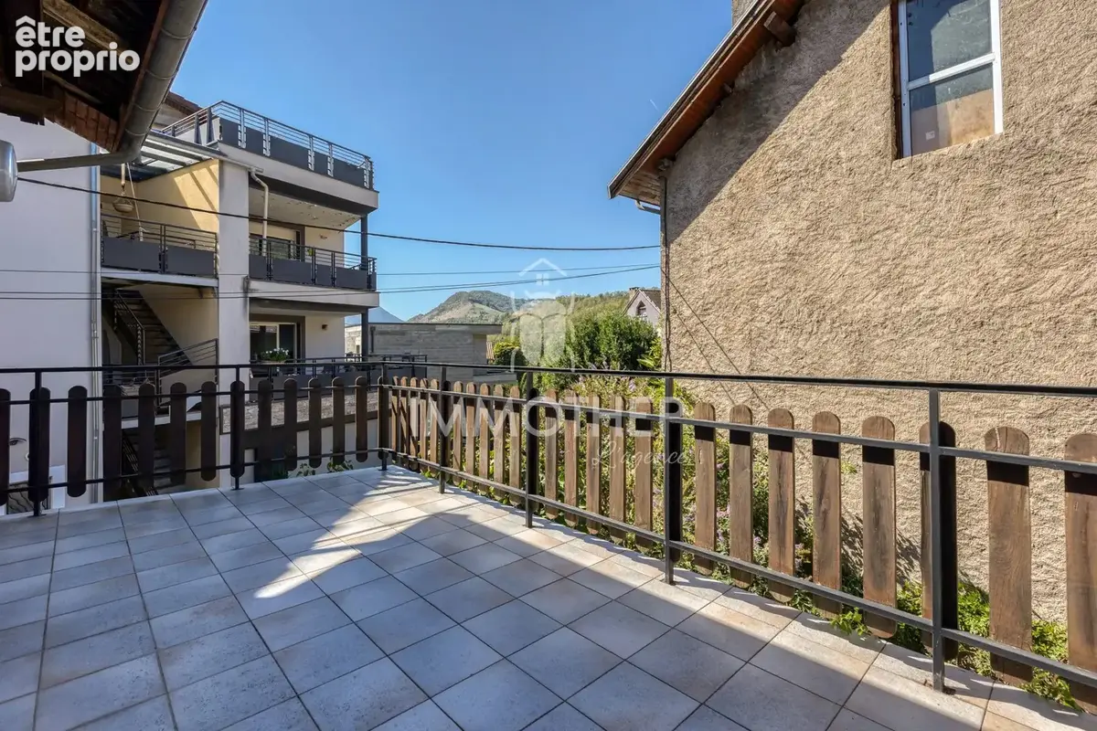 Maison à VAULNAVEYS-LE-HAUT