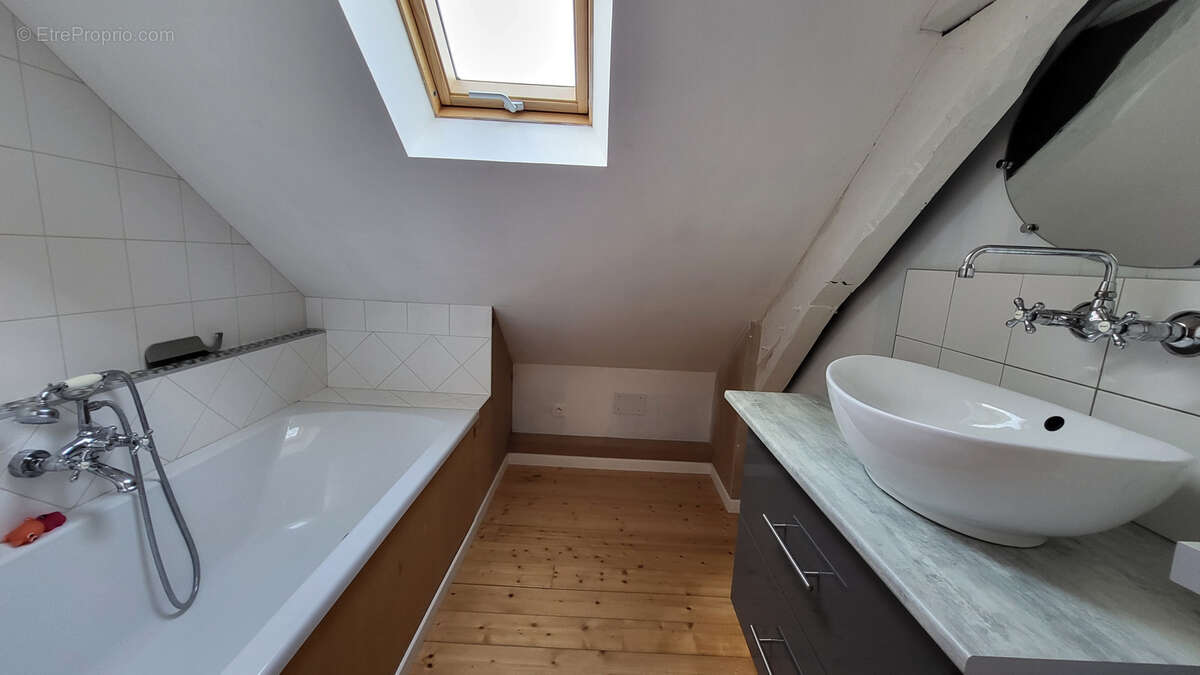 Maison à ISSE