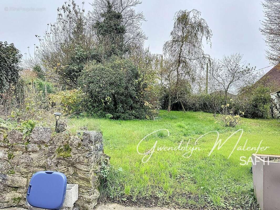 Maison 225 m² à Villers-Farlay  - photo 6