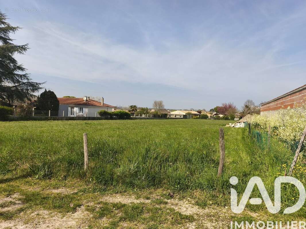 Terrain 2530 m² à Moulidars  - photo 2