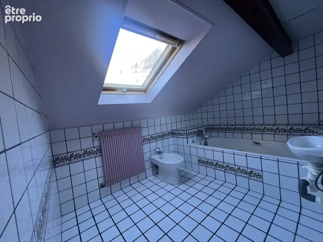 Maison de village 370 m2 avec  projet de rénovation - photo 6
