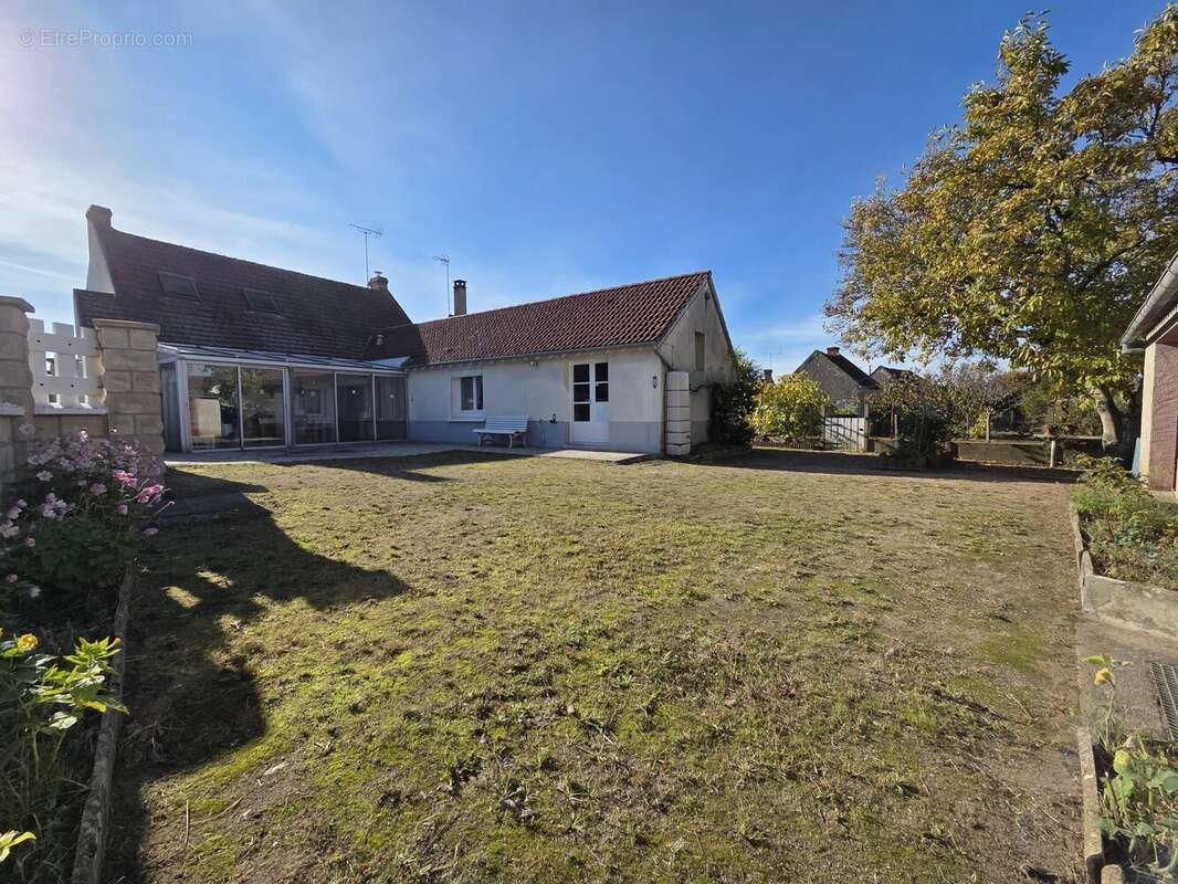 Maison à SAINT-LAURENT-NOUAN