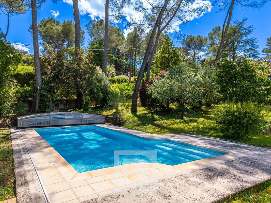 Maison à MOUGINS
