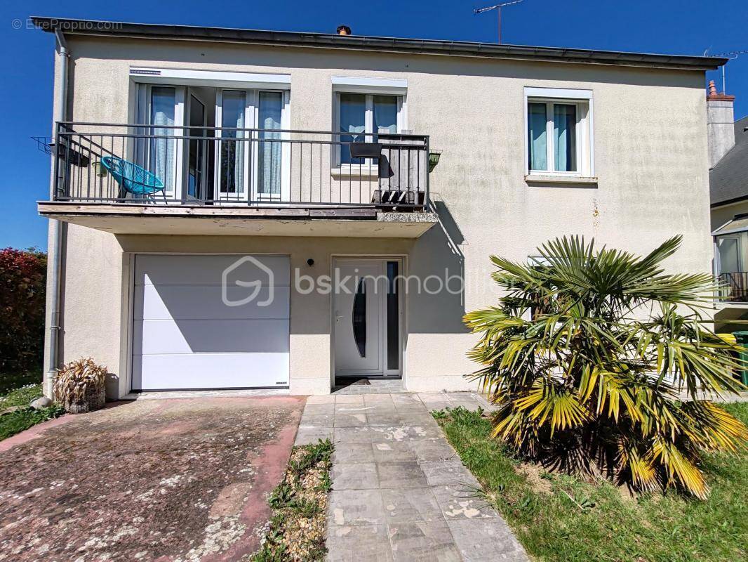 Maison à CHEVILLY