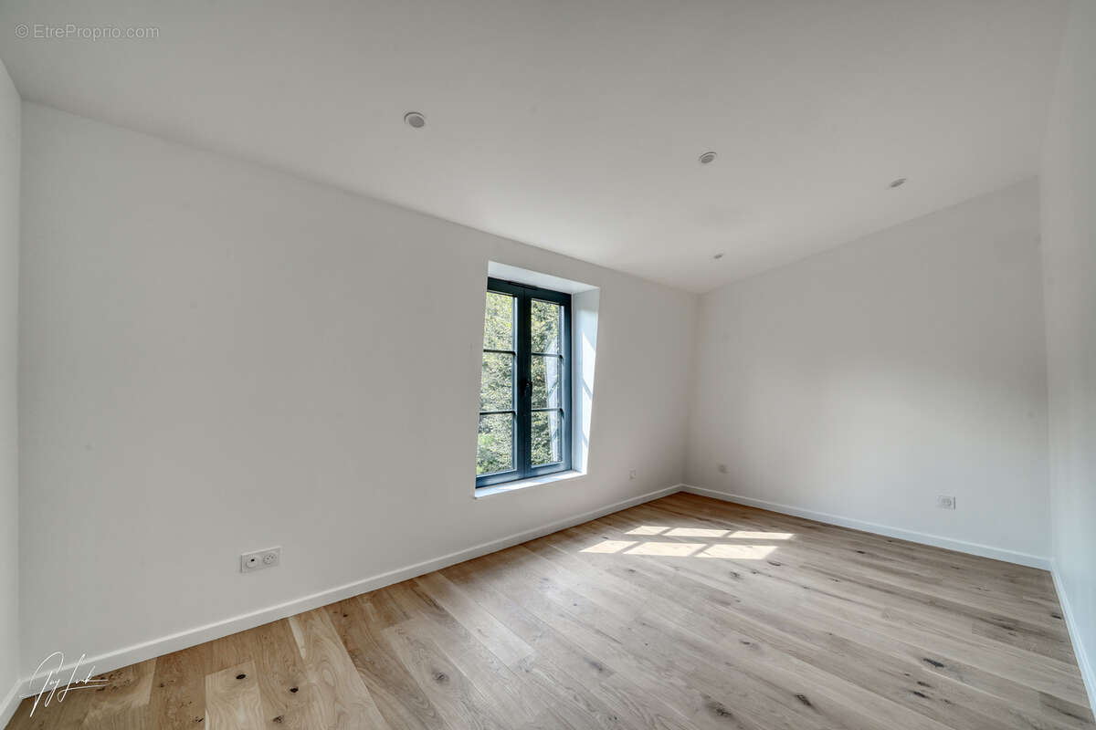 Appartement à SURESNES