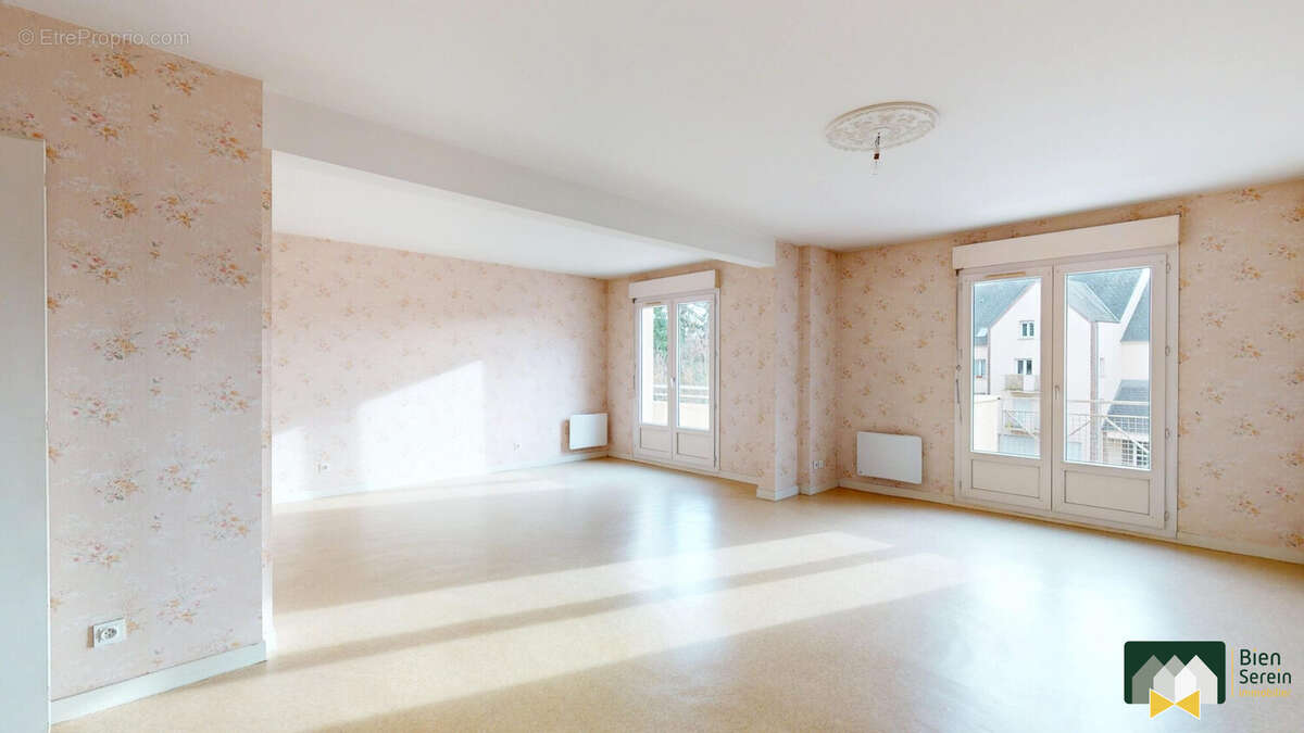 Pièce de vie  - Appartement à LEVES
