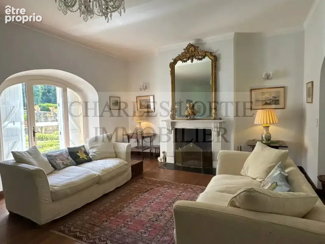 Propriété de caractère avec manoir, maison d’amis, piscine intérieure et 9,8 hectares de terrain, proche Puy-l’Evêque. - photo 10