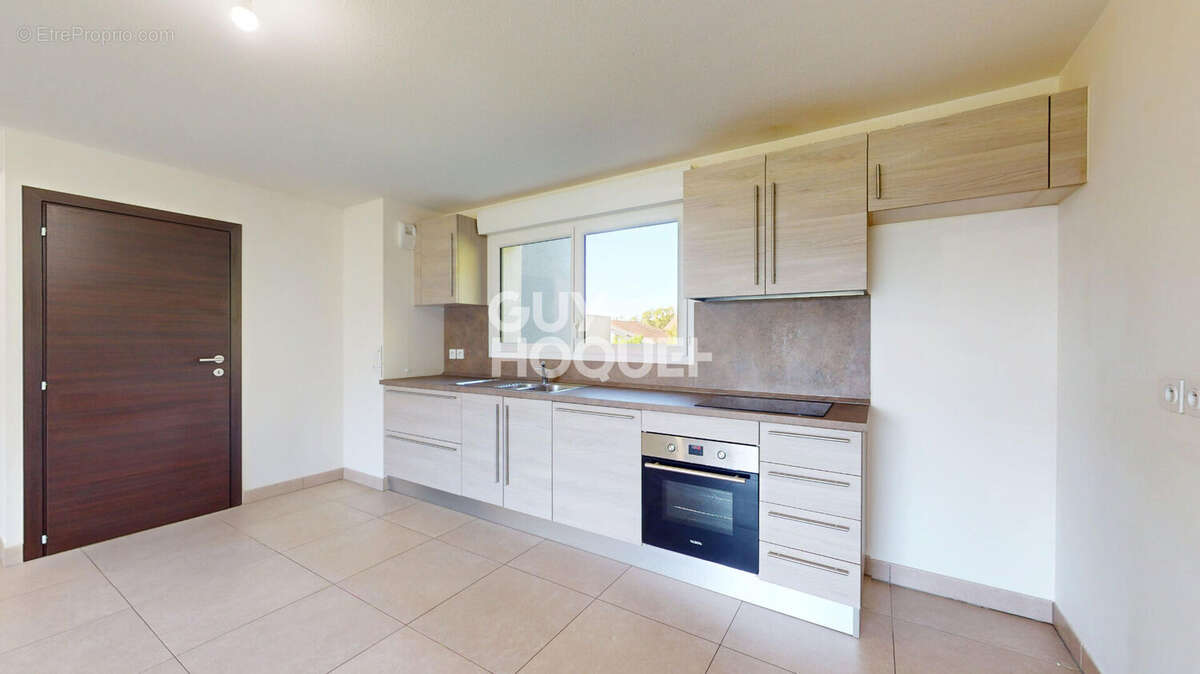 Appartement à MOUXY