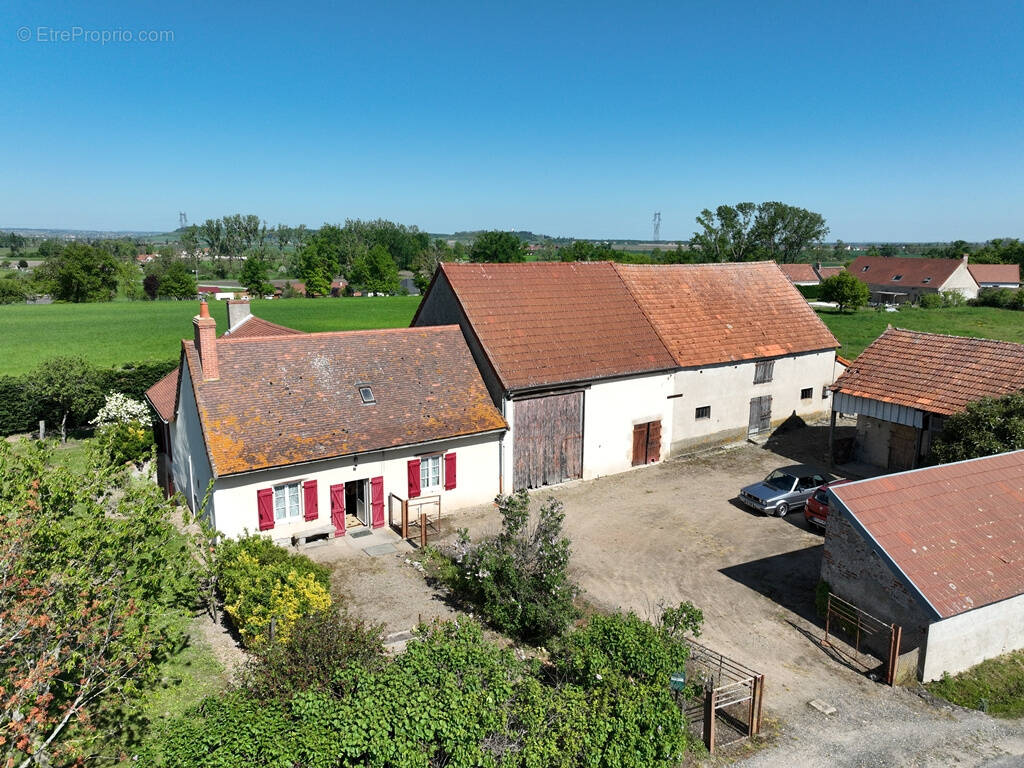 Maison à LORIGES