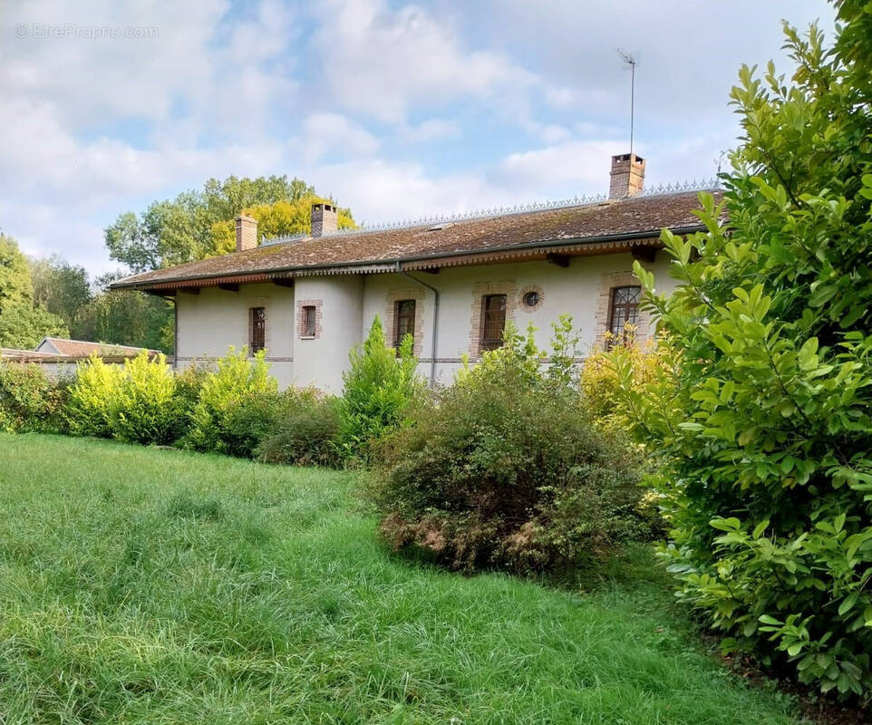Maison à DROUPT-SAINTE-MARIE
